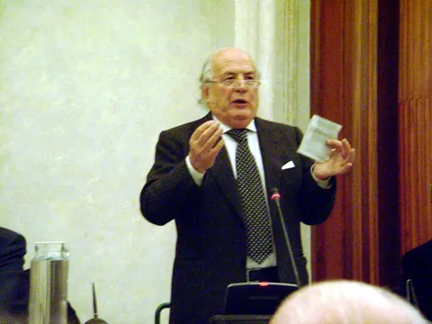 Medaglia d’oro al Senato della Repubblica per l’On. Prof. Nicola Bellisario