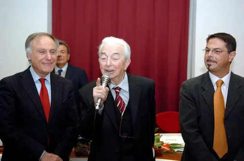 L’On. Prof. Nicola Bellisario al Premio nazionale Barbara Micarelli, 2012