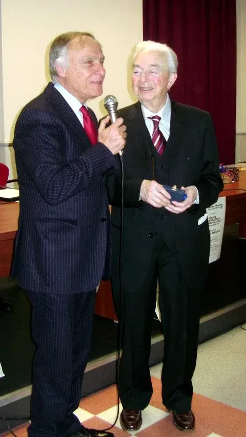 L’On. Prof. Nicola Bellisario durante la premiazione, 2012